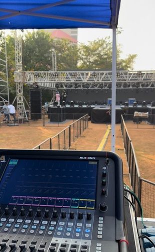 Outdoor mixing console